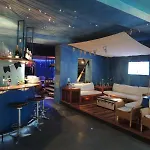 Logis Saint-nicolas & מלון 4*