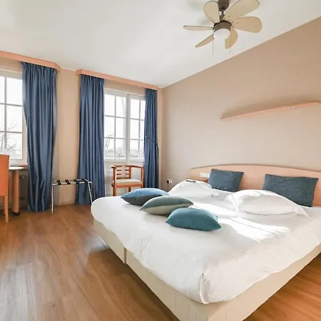 Logis Saint-nicolas & فندق ريميش