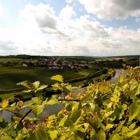 فندق Logis Saint-nicolas & 4*