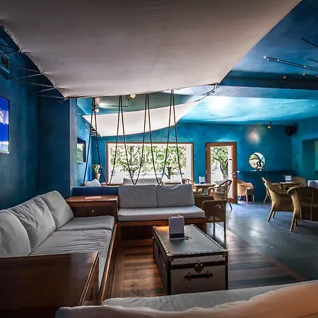 Logis Saint-nicolas & فندق 4*