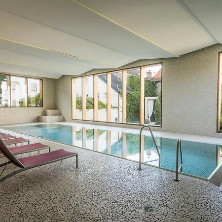 Logis Saint-nicolas & فندق