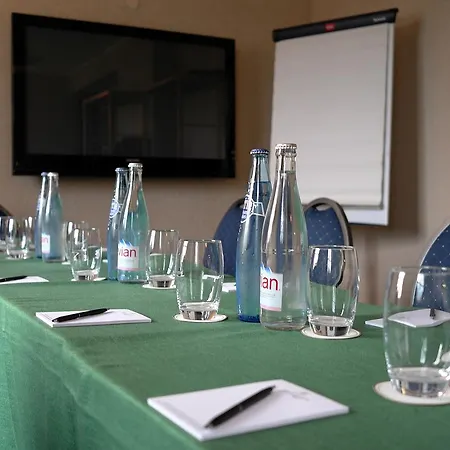 Logis Saint-nicolas & فندق ريميش