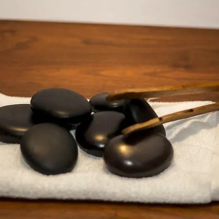 Logis Saint-nicolas & فندق