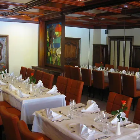 Hotel Logis Saint-nicolas &