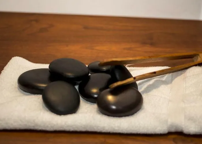 Logis Saint-nicolas & 호텔